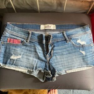 Hollister low rise vintage style shorts